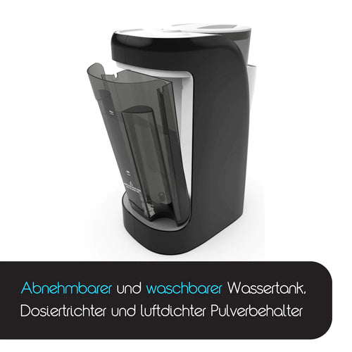 Die elegante Baby Brezza.de Formula Pro Advanced & Sterilizer Dryer Advanced ist eine schwarz-weiße Kaffeemaschine mit einem durchsichtigen Wassertank und deutschem Text zu ihren Vorteilen: ein abnehmbarer, waschbarer Wassertank, ein Dosiertrichter und ein luftdichter Pulverbehälter für höchste Hygiene. - product thumbnail