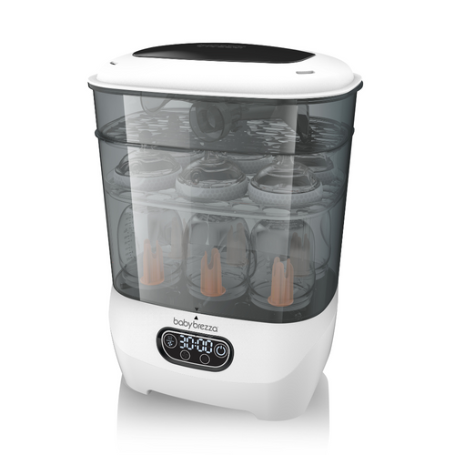 Der Babybrezza.de Sterilizer Dryer Advanced ist ein Hightech-Babyflaschensterilisator mit Digitalanzeige und 4-in-1-Funktionalität, der mehrere Flaschenfächer und ein weiß-graues Design bietet. Er sterilisiert und trocknet automatisch für mehr Komfort. - product thumbnail