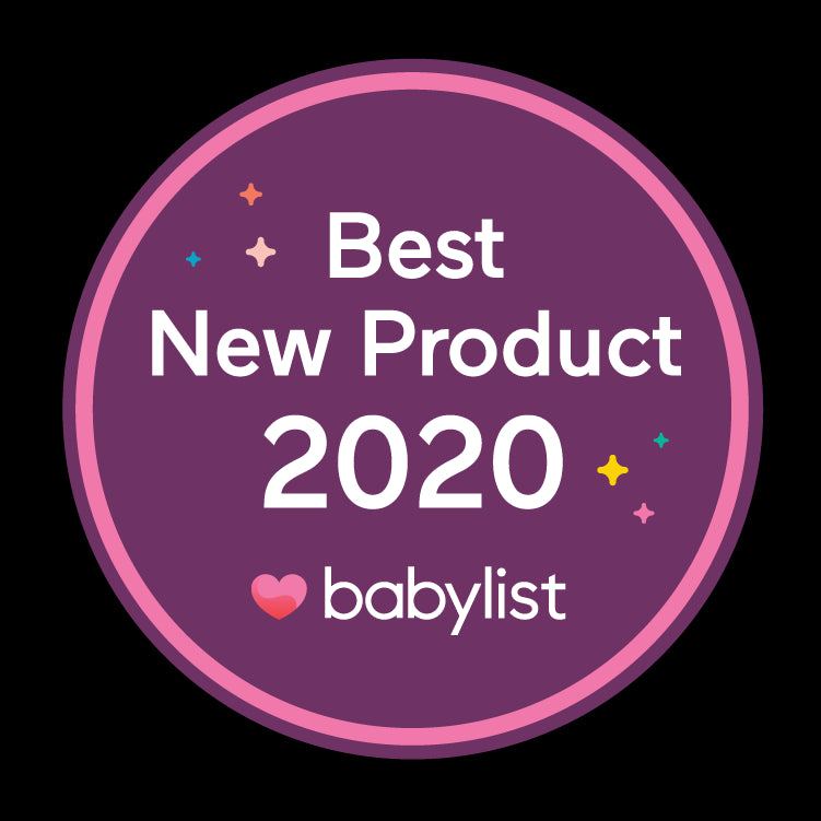 Lilafarbenes Abzeichen mit rosa Rand und dem Text: „Bestes neues Produkt 2020“ und darunter „Babyliste“. Kleine bunte Sterne sind überall verstreut und neben „Babyliste“ befindet sich ein rosa Herzsymbol. Feiern Sie Top-Babyprodukte wie Baby Brezza mit dieser stilvollen Werbung.