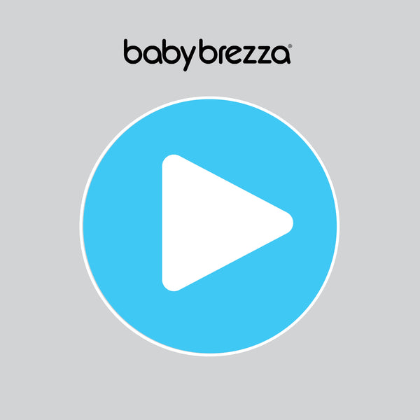 Ein blauer Kreis mit einer weißen Wiedergabetaste darin und „Babybrezza.de“ in Schwarz darüber, alles auf hellgrauem Hintergrund, stellt den Sterilizer Dryer Advanced dar: Automatischer Babyflaschen-Sterilisator. - product thumbnail